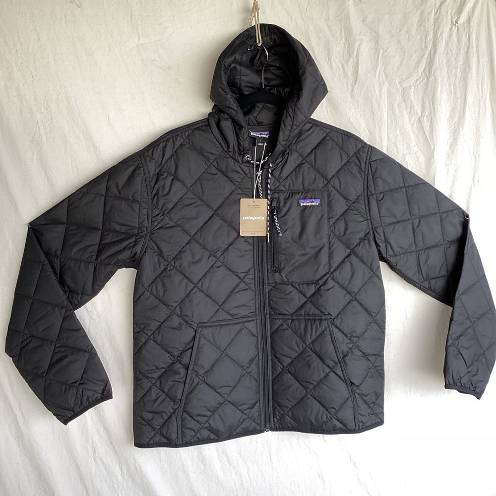 Patagonia Women’s Diamond Quilted bomber Jacket NWT
